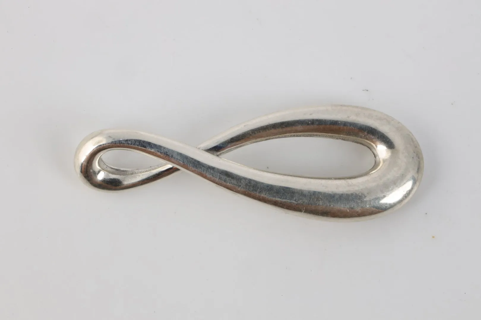 925 Silver Twisted Pendant (6.43g.)