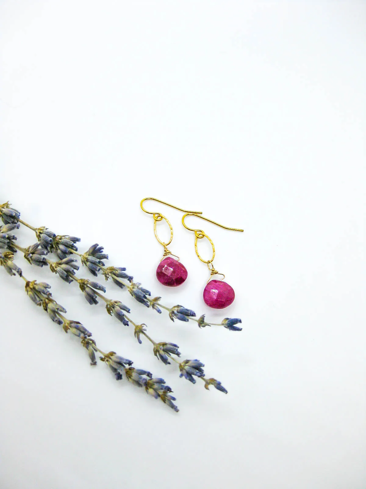 Chrysanthe: Ruby Earrings - e670