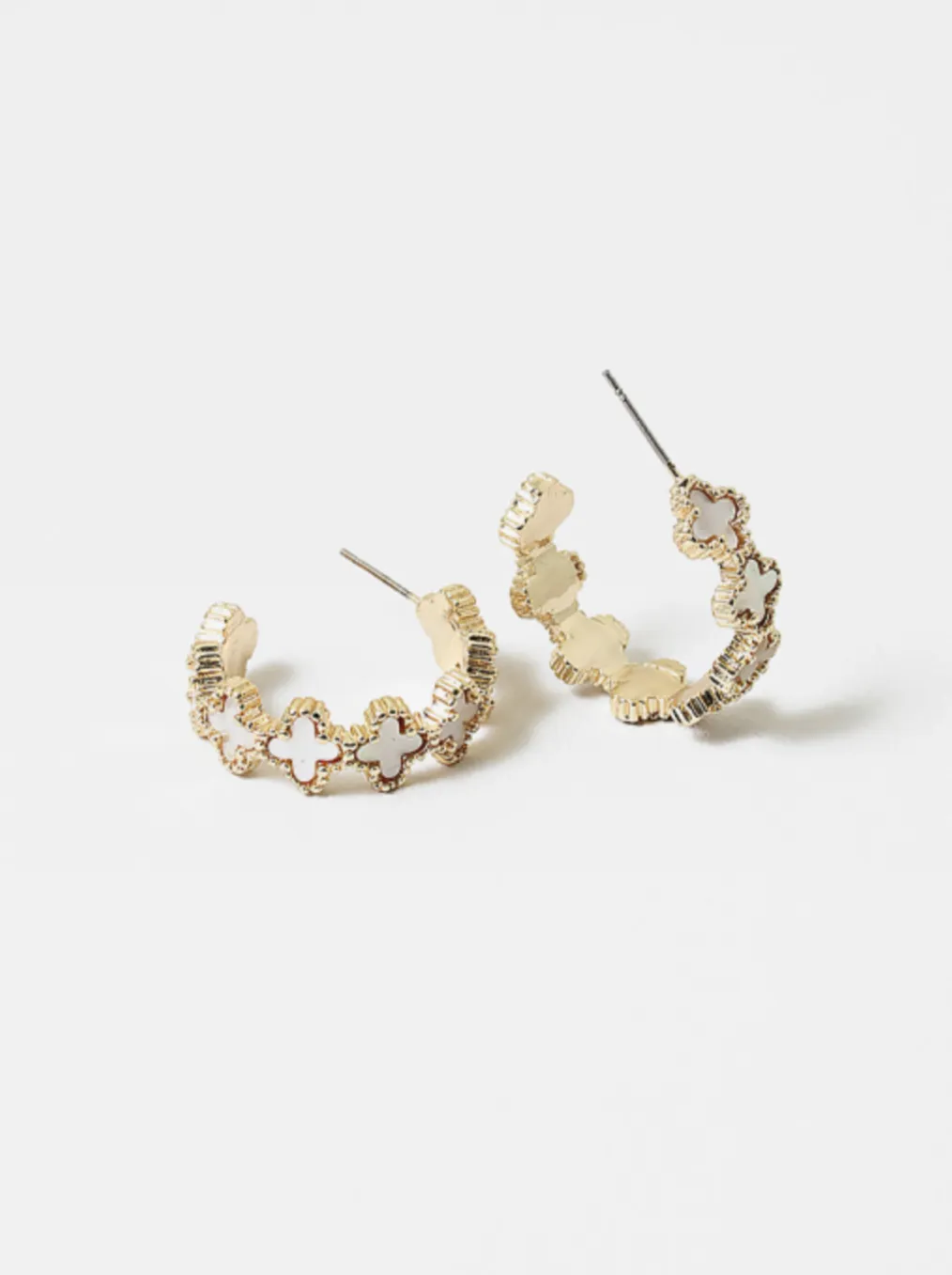 Enchanting Clover Blossom Decorative Hoop Earrings