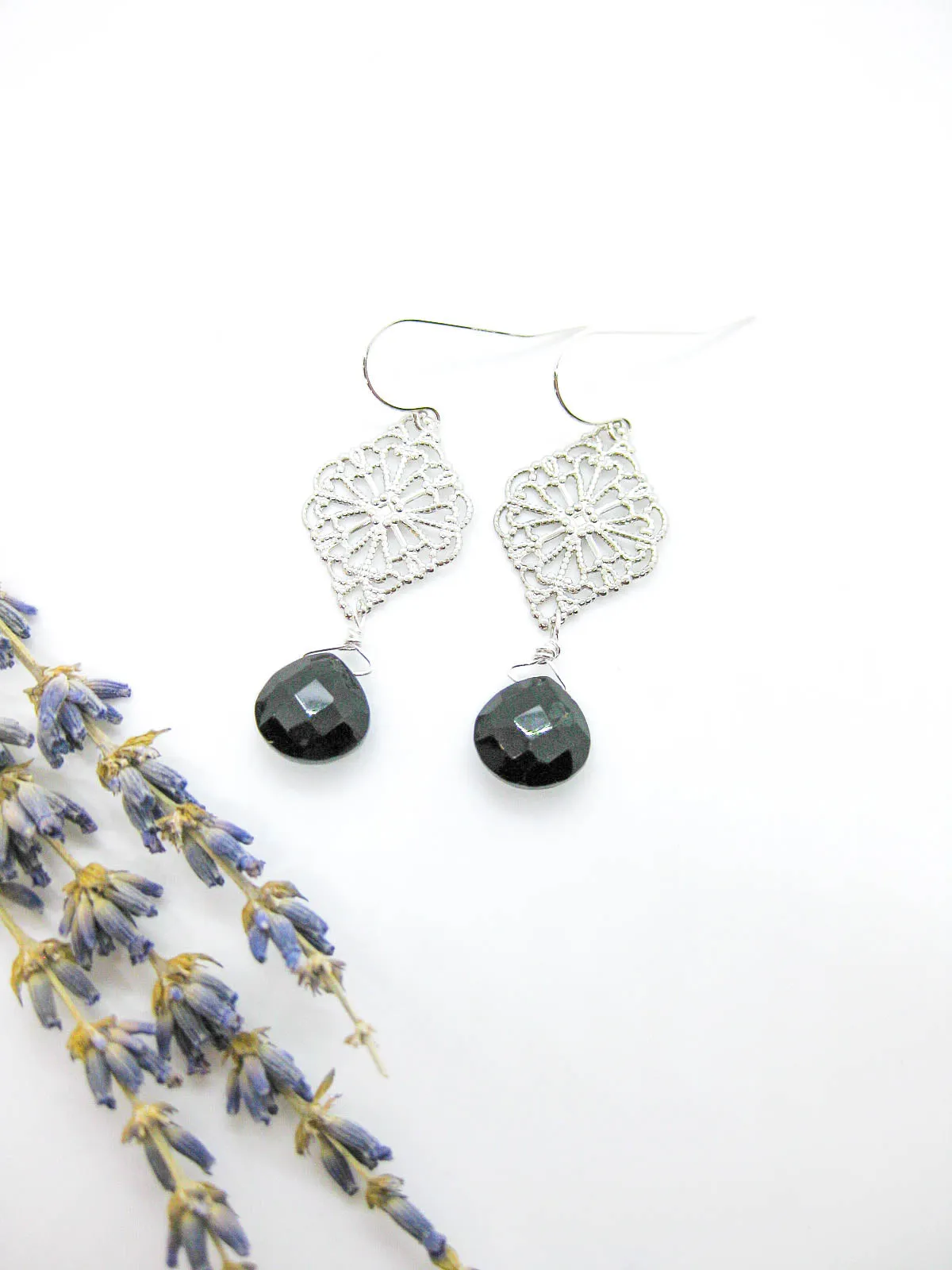 Fern: Onyx Earrings - e709