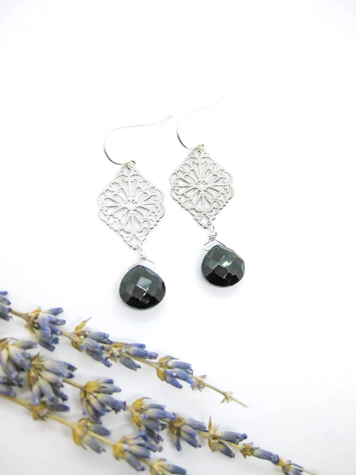 Fern: Onyx Earrings - e709