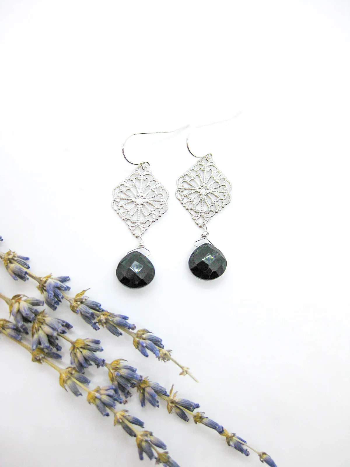 Fern: Onyx Earrings - e709