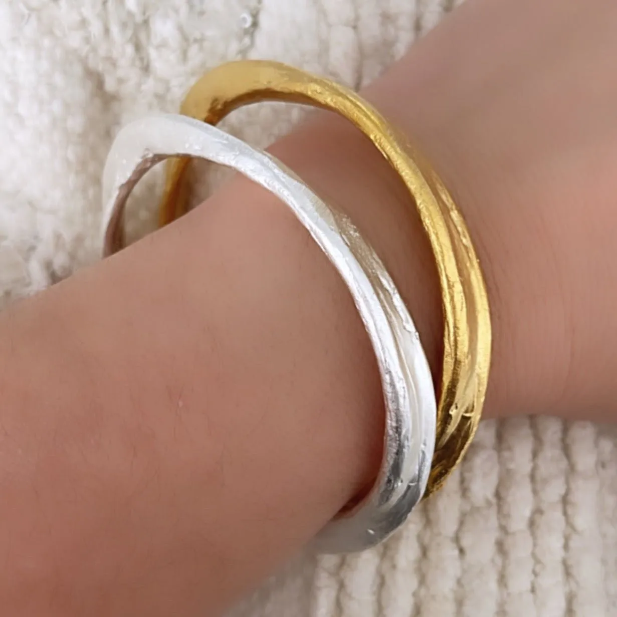 LAMAURI ASYMMETRIC BANGLE