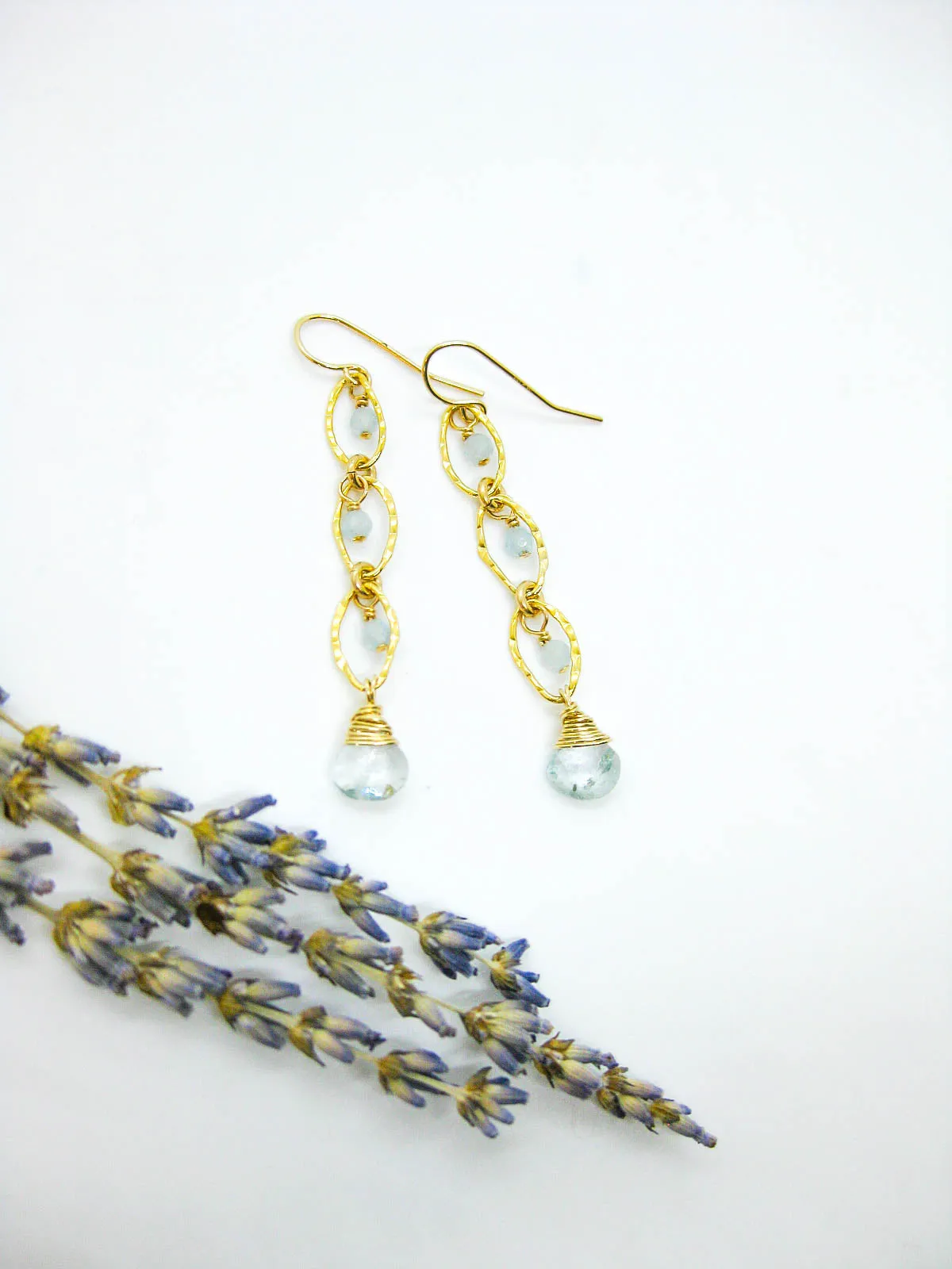 Lilac: Aquamarine Earrings - e723