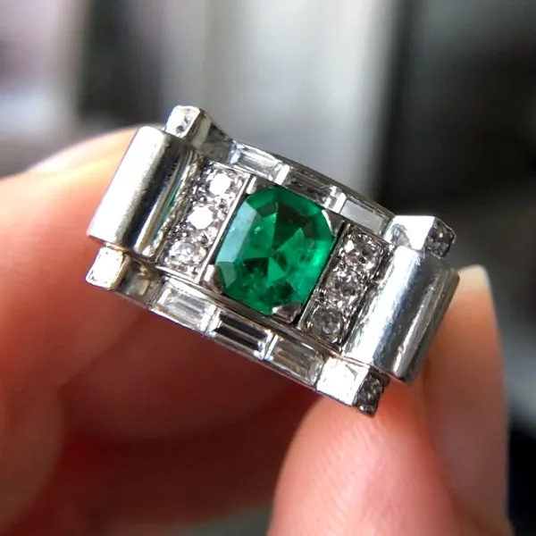 Retro Rubel Diamond & Emerald Ring