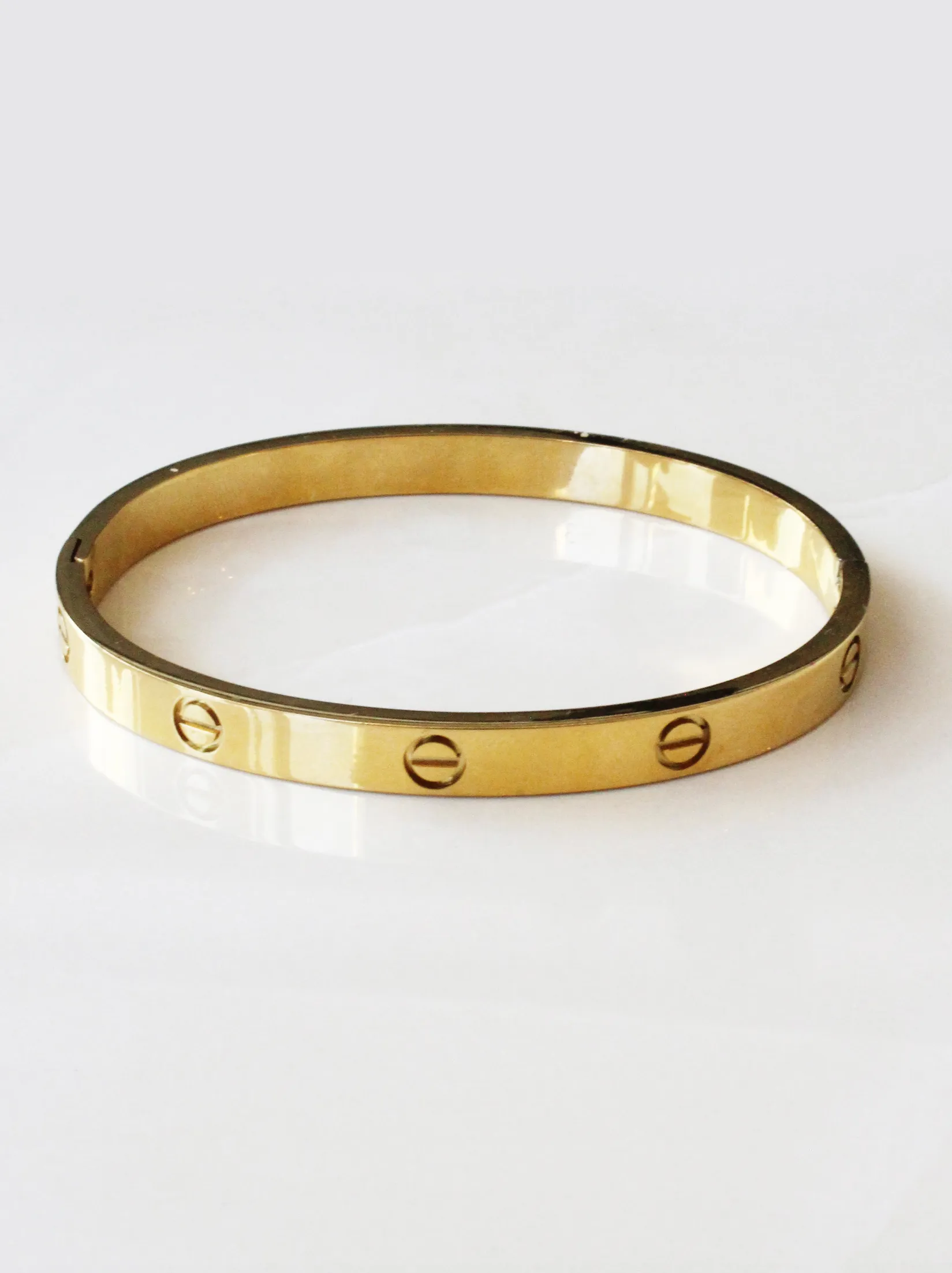 Screw Design Bangle