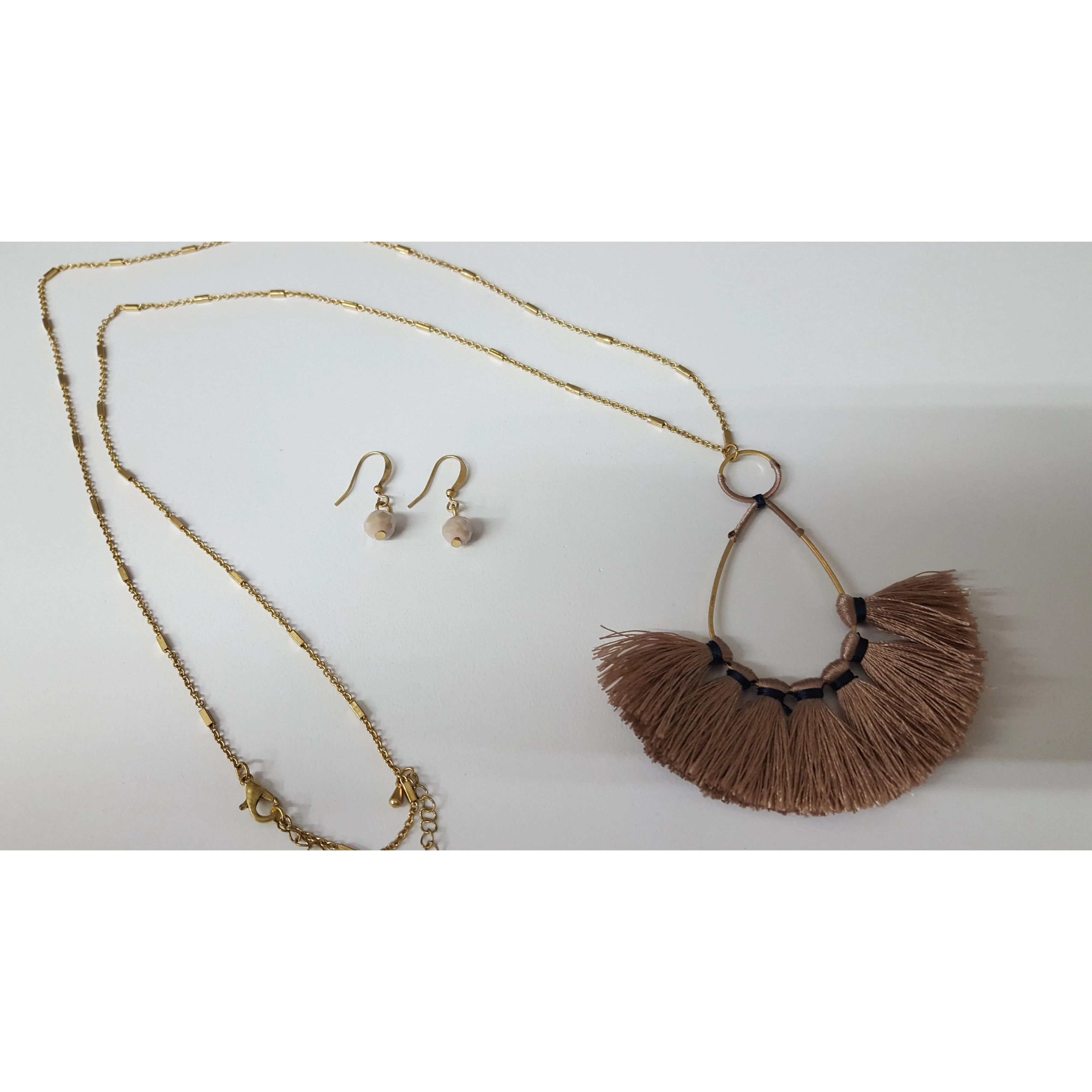 WH Teardrop Fringe Necklace - Brown